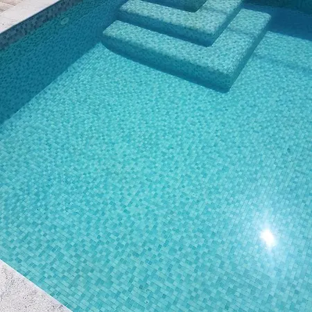 Family Pool & *