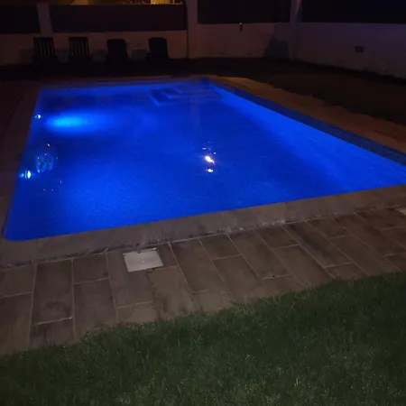 Family Pool & Дом отдыха *