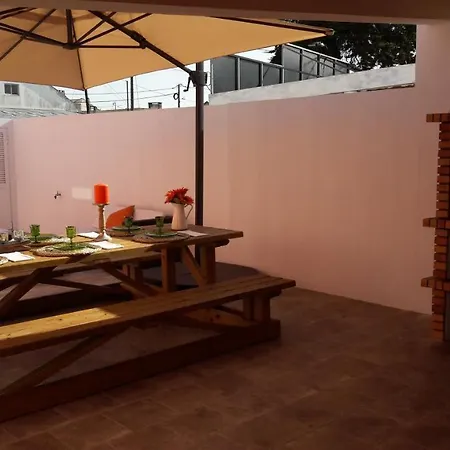 Family Pool & * Costa da Caparica